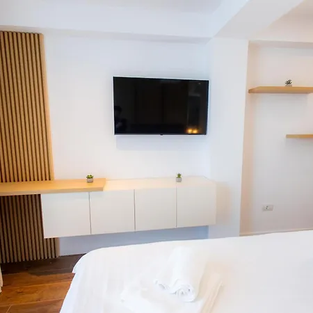 Pensiune Yrys House - Adults Only